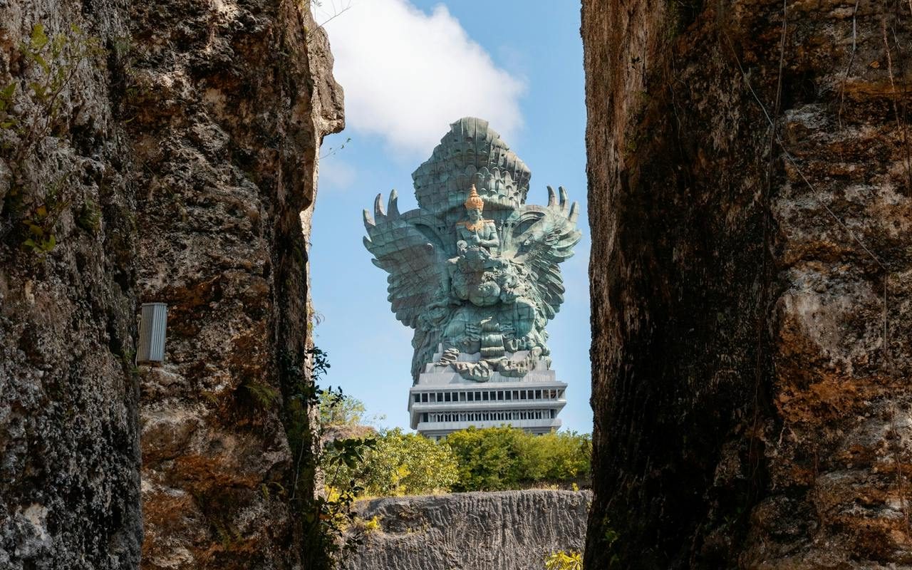 Garuda Wisnu Kencan pexels-roselene-de-koning-791440941-20993674