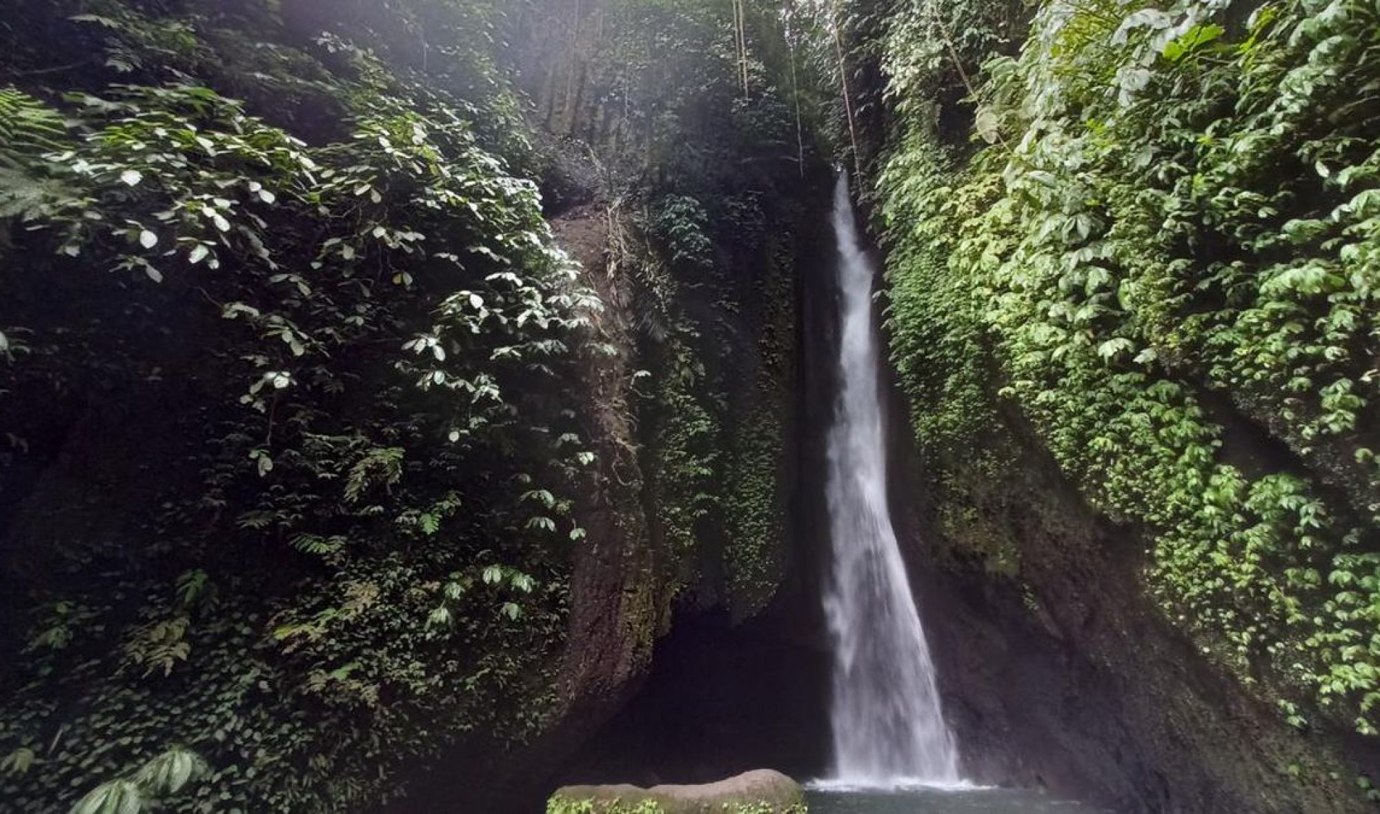 air-terjun-leke-leke-di-banjar-kerobokan-desa-mekarsari-kecamatan-baturiti-kabupaten-tabanan-bali_169
